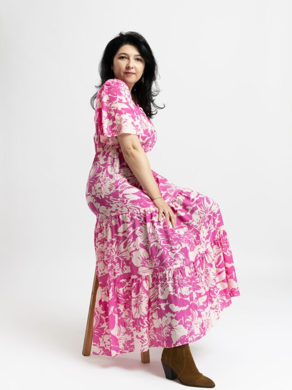 Rochie cu Volane Lisa Flori Fucsia